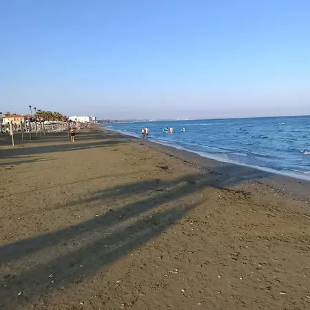 Millennium Falcon Larnaca